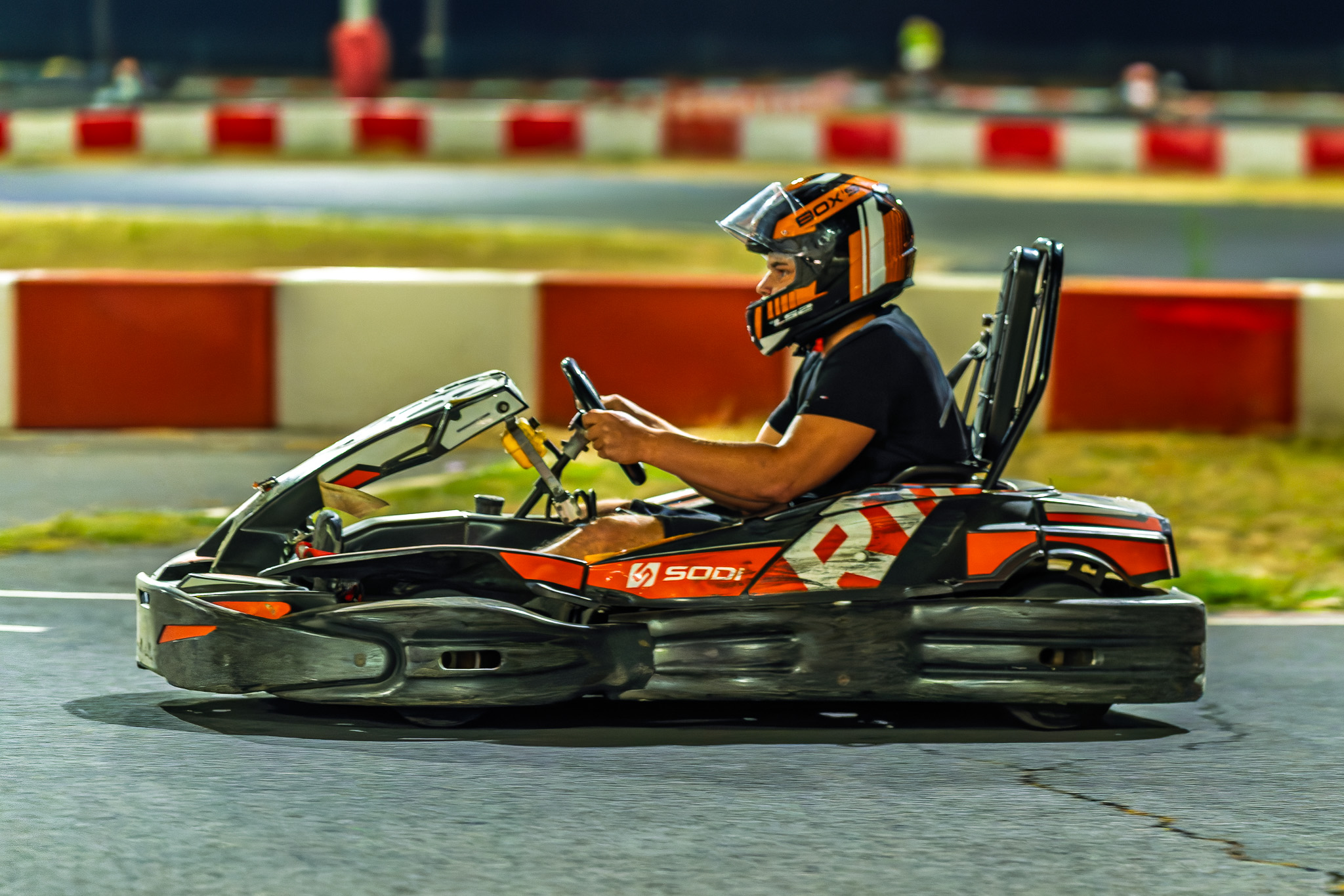 Pilote en plein virage